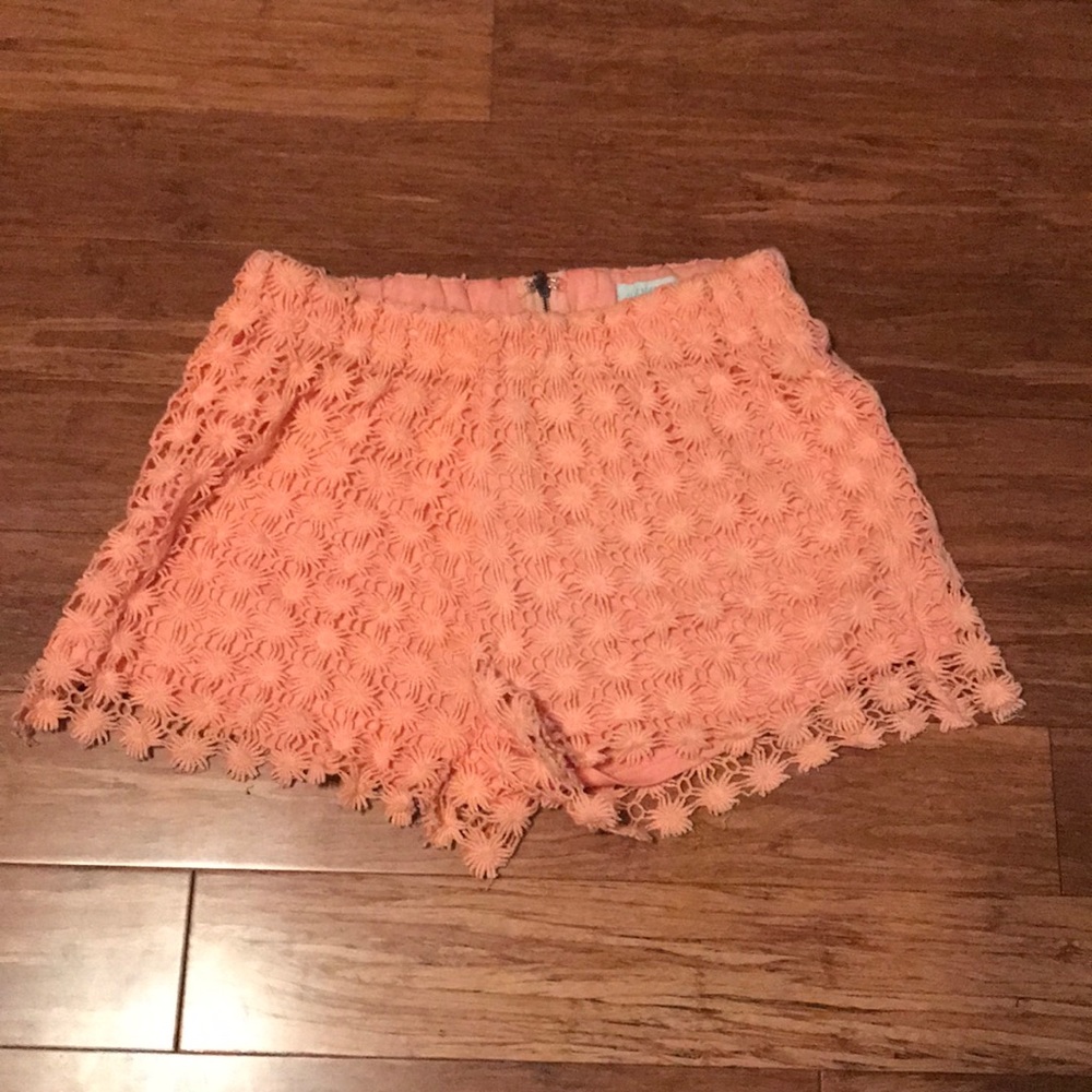 Pink short pants
